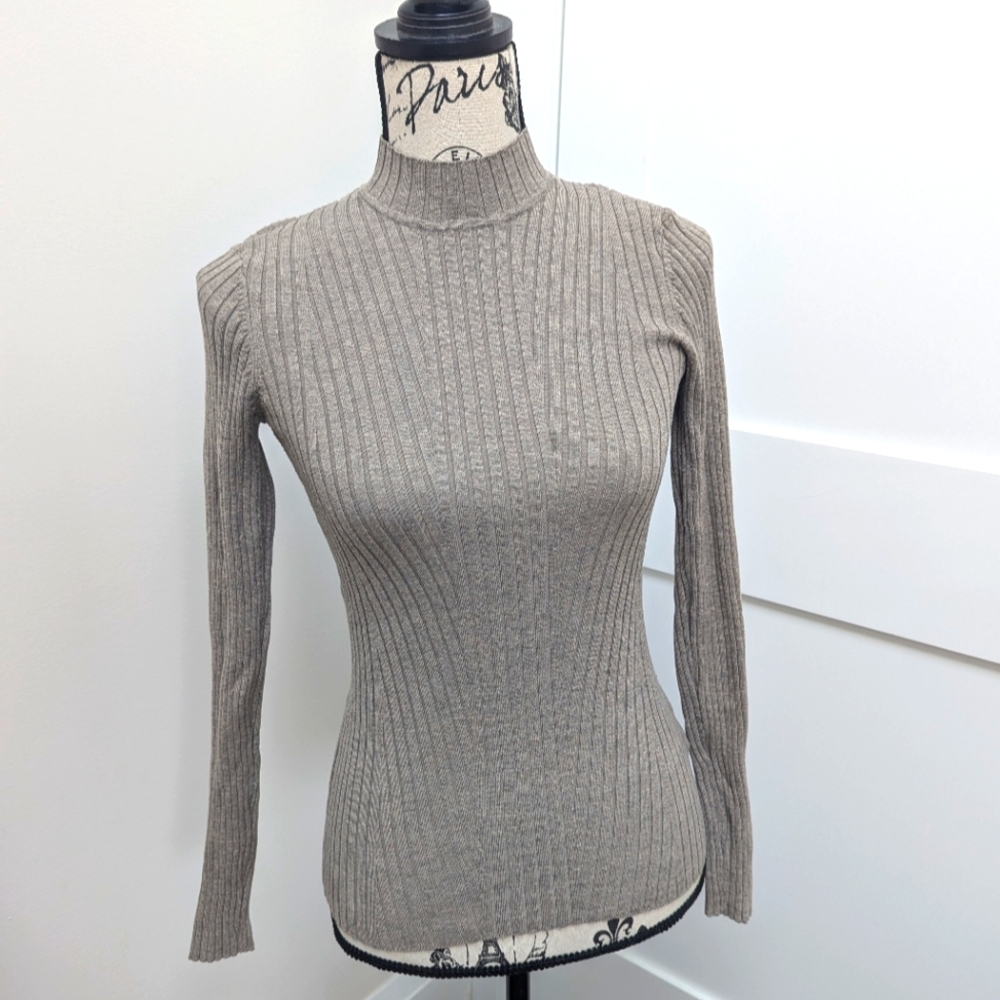 H&M super stretchy mock neck tan long-sleeved top